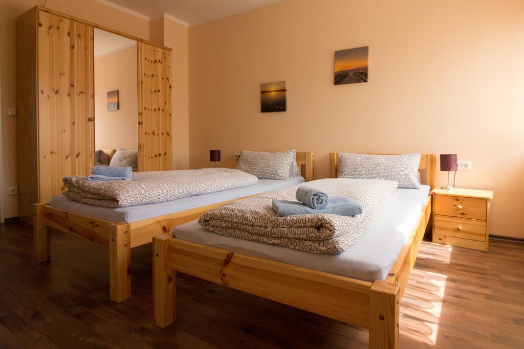 City Apartments הרנה מראה חיצוני תמונה